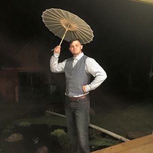 Meet your Posher, Jonathan